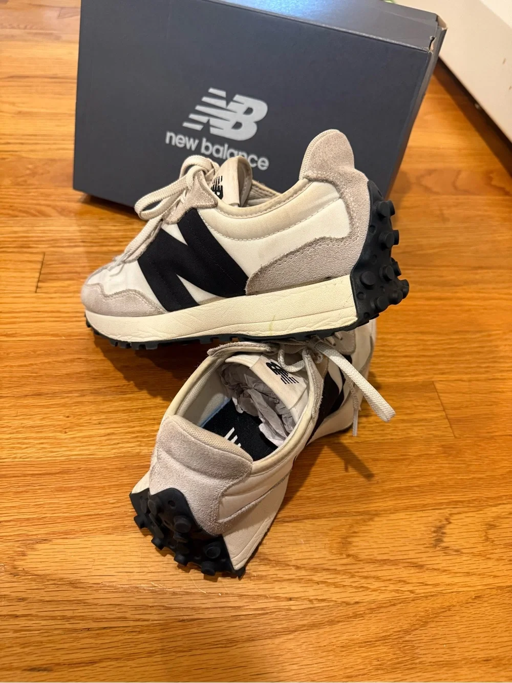 New Balance Women’s White and Black Retro Runner Sneakers